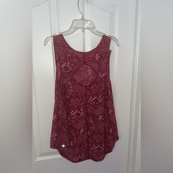 Lululemon Women Tank Top - Picture 2 of 4
